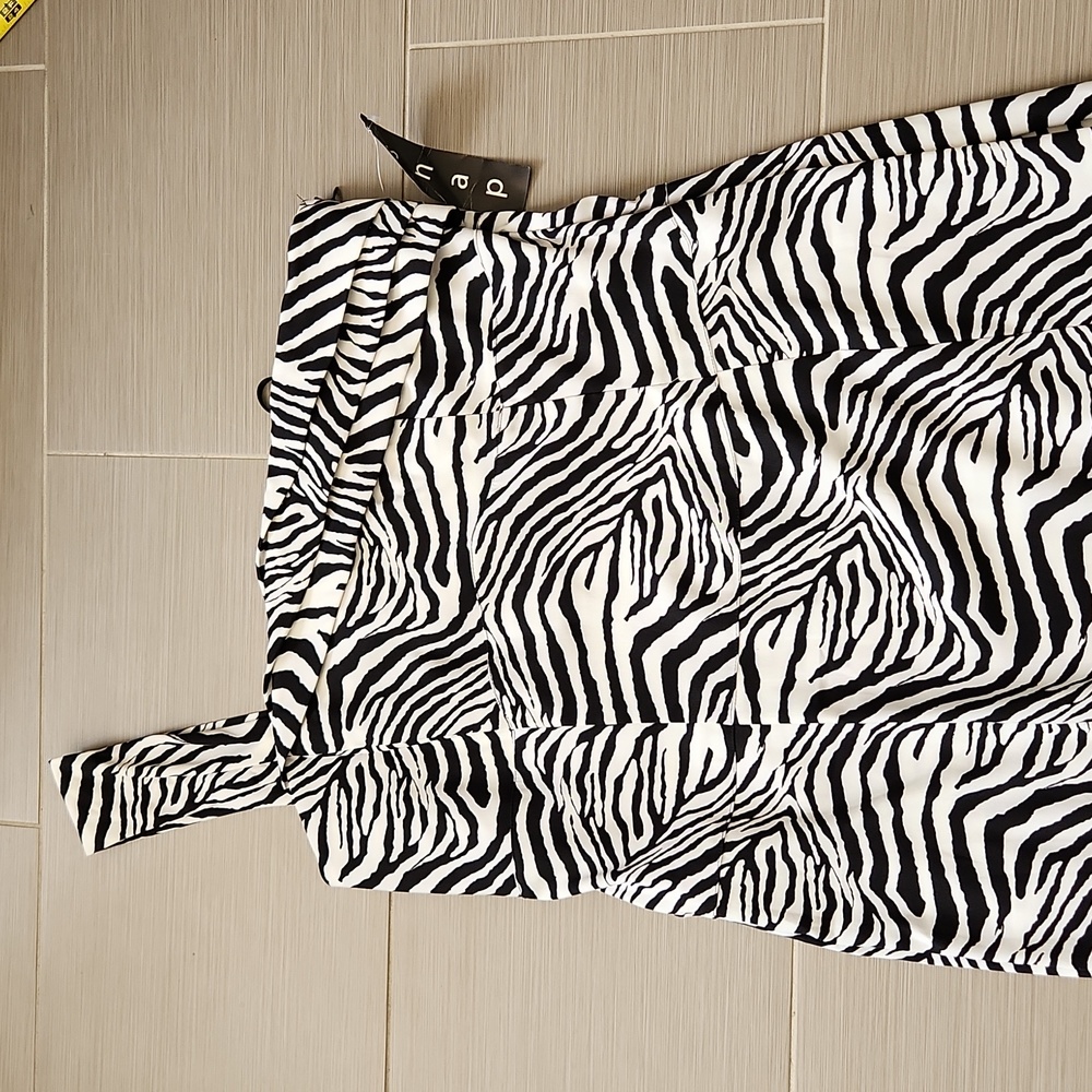 NWT Zebra Print One Shoulder Dress - Picture 7 of 17